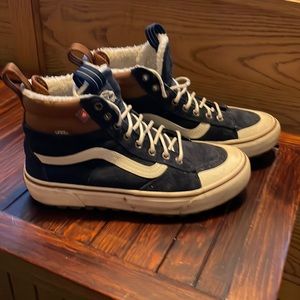 Vans Suede Sk8-Hi Sneakers with Sherpa Men’s 8, W 9.5